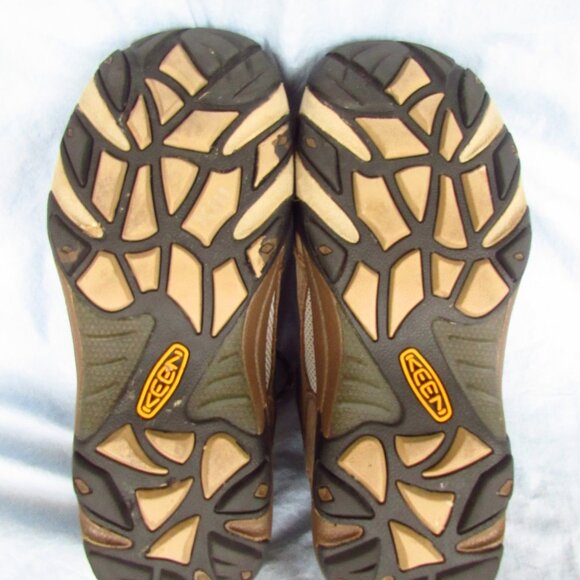 Keen “Alamosa” Waterproof Leather Women's Hiking Shoes (US Size 8; See Note) - Picture 3 of 11